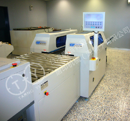 CTP連線(xiàn)全自動(dòng)打孔彎版機(jī)TY-800AOL安裝實(shí)例